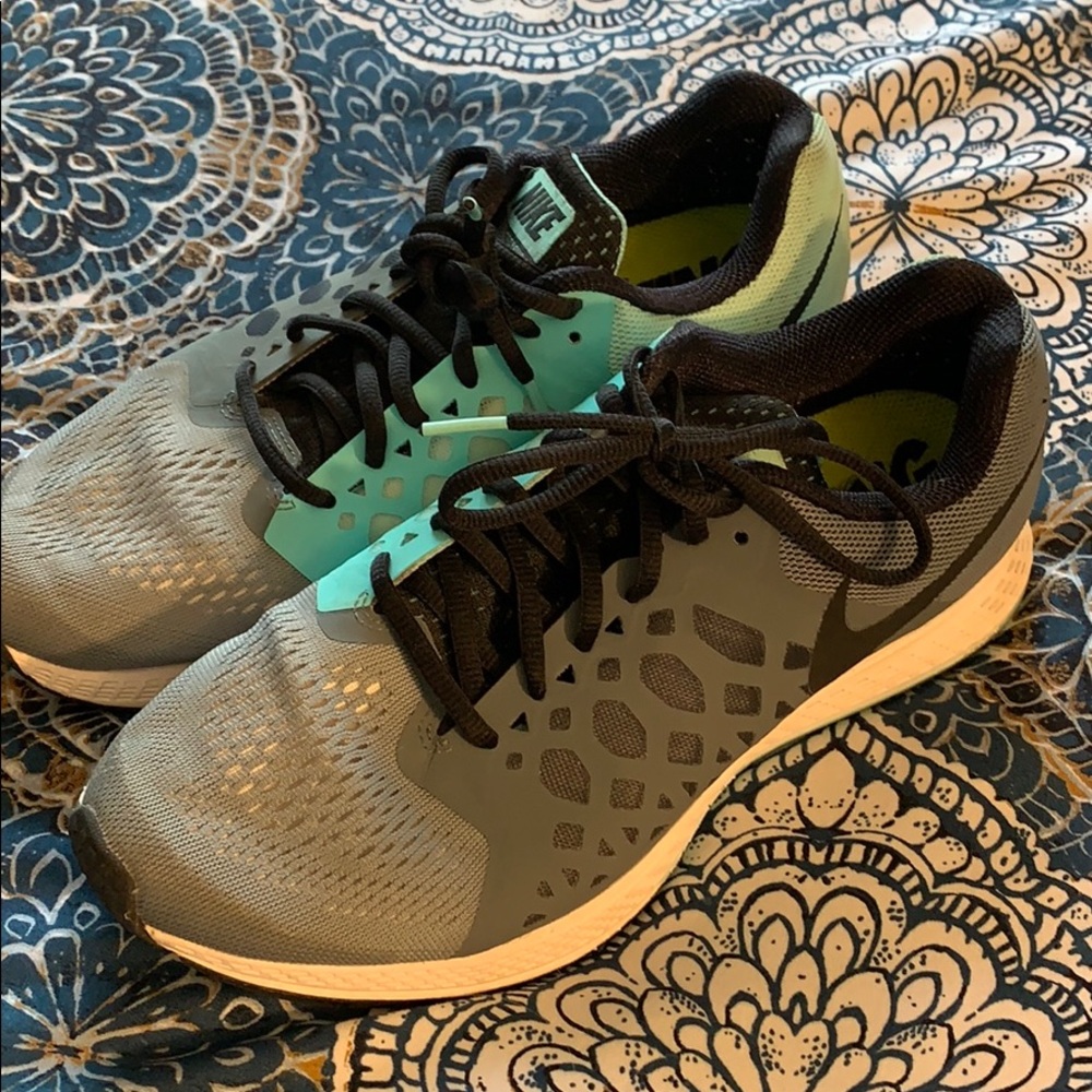 Nike women’s 9.5